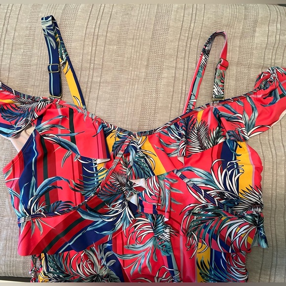 XOXO One Piece Swimsuit Coral Pink Stripe w/Palms Sz 2X - Picture 8 of 12